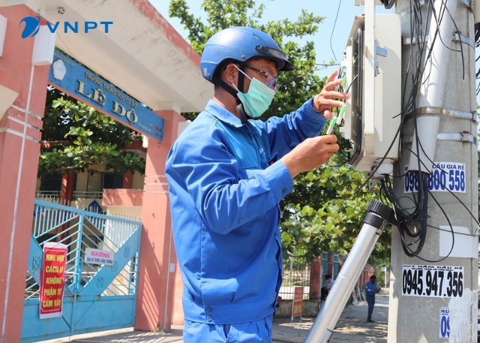 lap dat wifi vnpt da nang (1) lap dat wifi vnpt da nang (1)