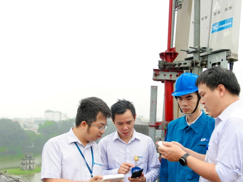 Lắp mạng VNPT Hải Châu cho công ty (1) Lắp mạng VNPT Hải Châu cho công ty (1)