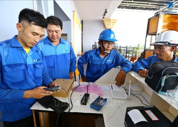 lap cap quang vnpt hue (5) lap cap quang vnpt hue (5)